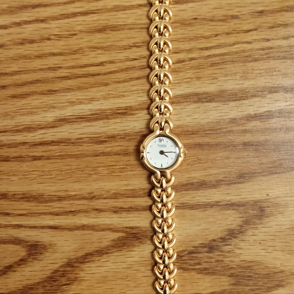 Caravelle by Bulova Women's solid Gold Watch - Picture 7 of 12